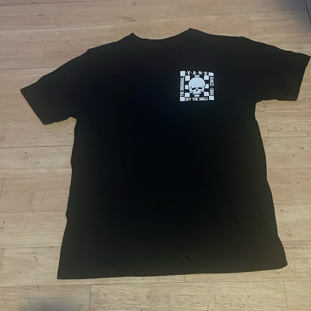 Black vans off the wall t shirt
